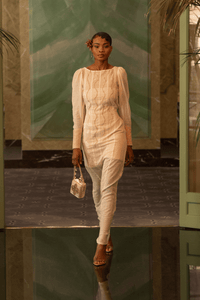 Goonj Gown